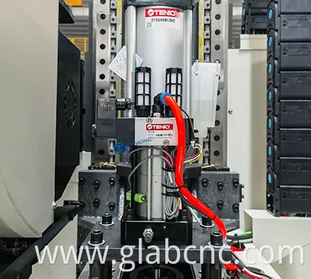 High Precision Automatic Machining Center CNC VMC850 Vertical Milling Machine VMC